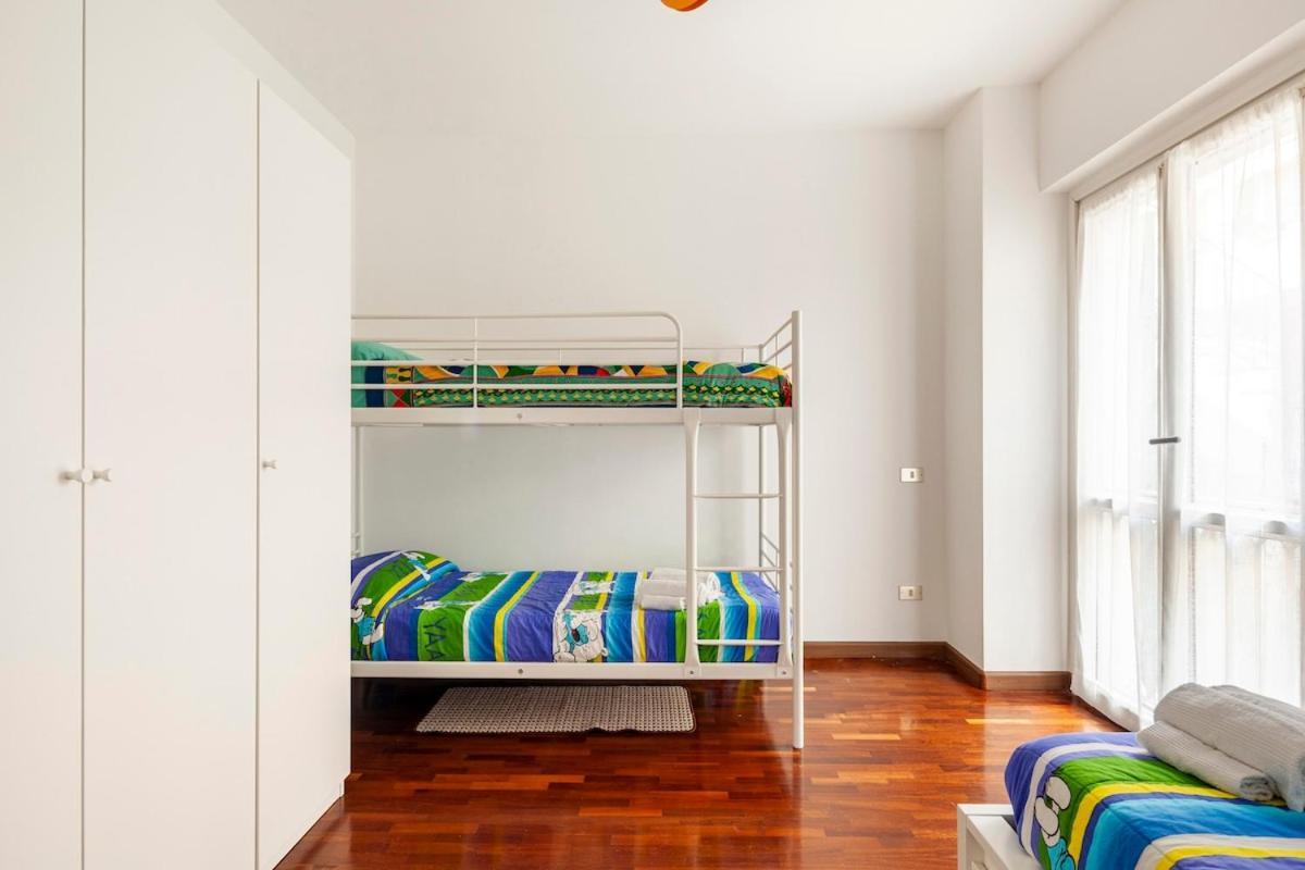 Apartment Between Mare, Monti & Gaslini